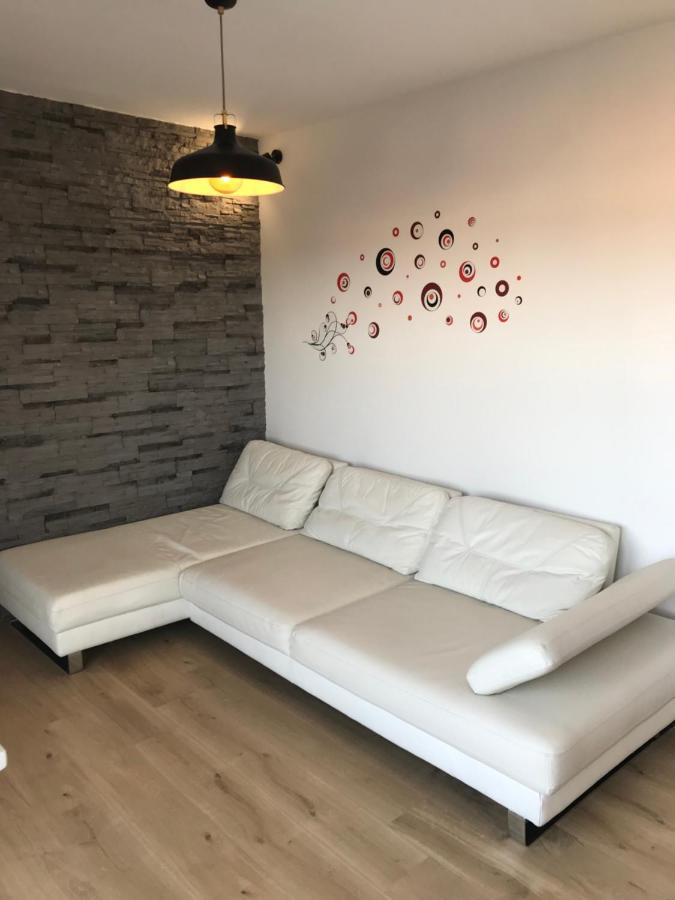 Banjol Apartments Jelka מראה חיצוני תמונה