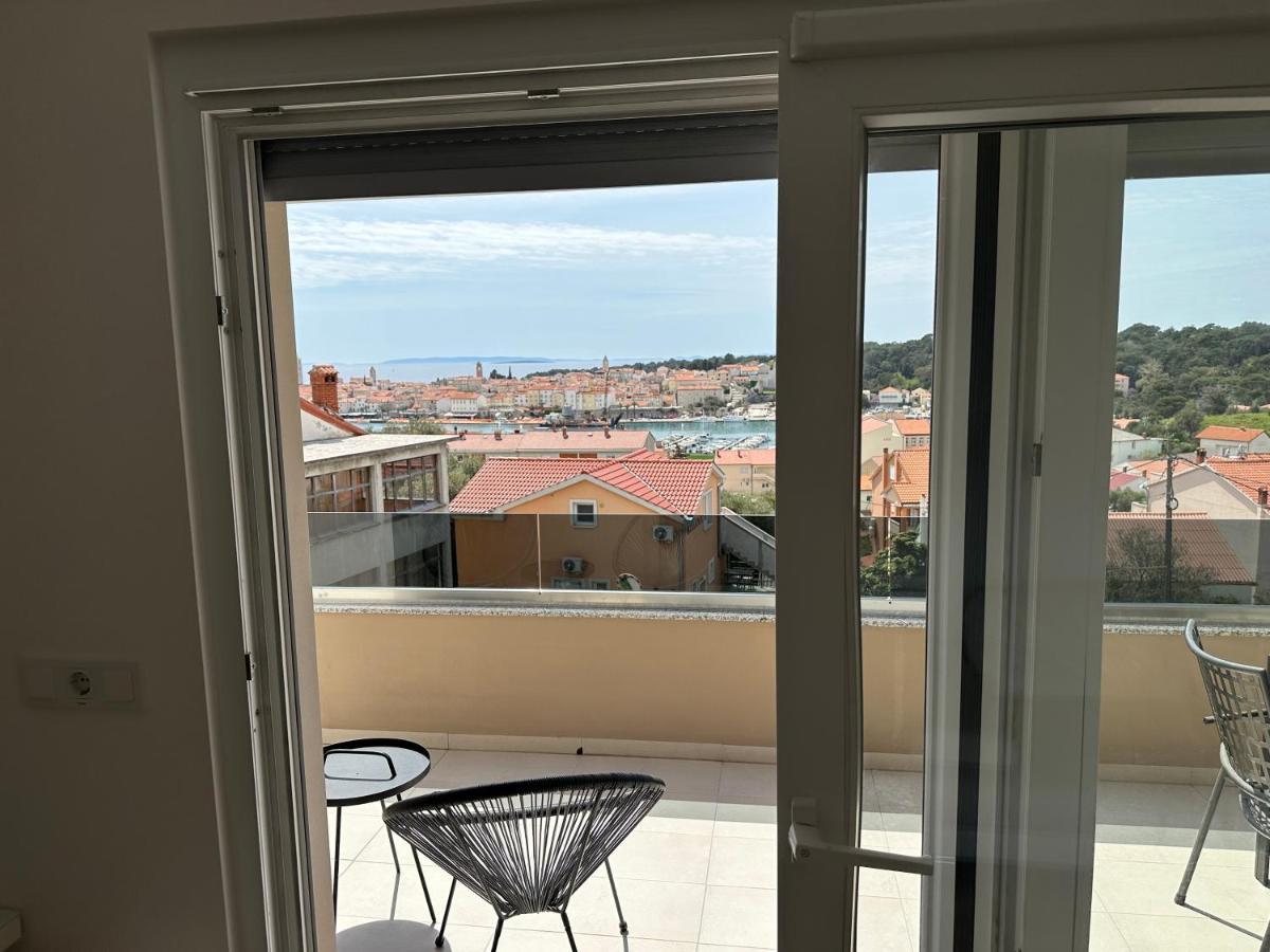 Banjol Apartments Jelka מראה חיצוני תמונה