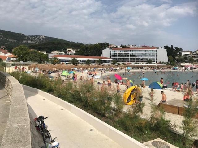 Banjol Apartments Jelka מראה חיצוני תמונה