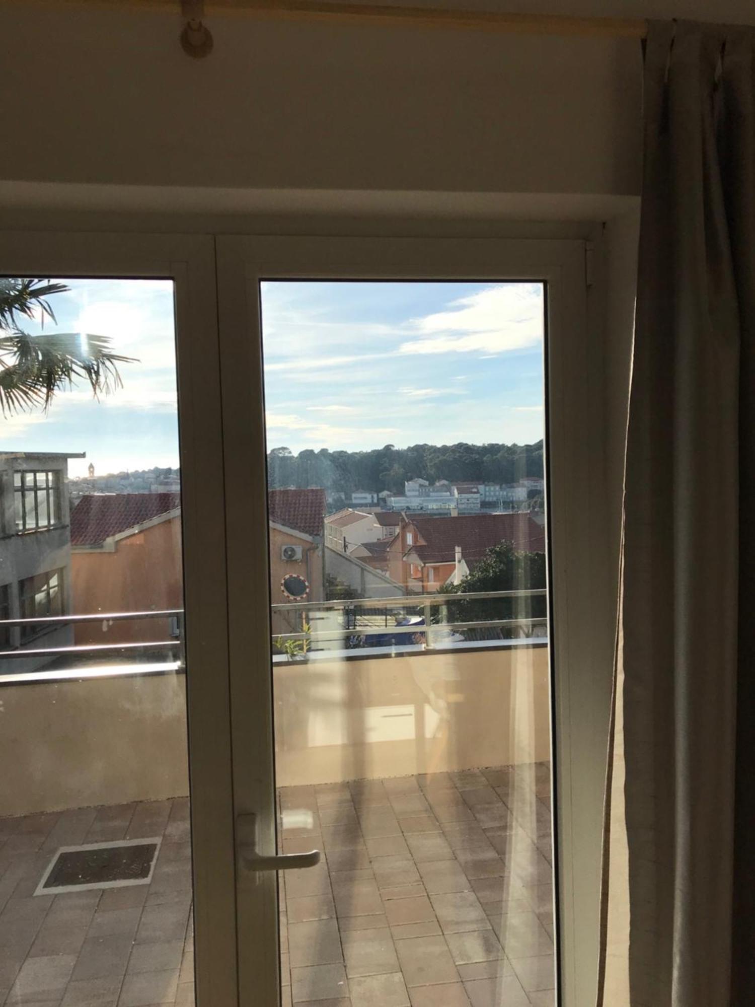 Banjol Apartments Jelka מראה חיצוני תמונה