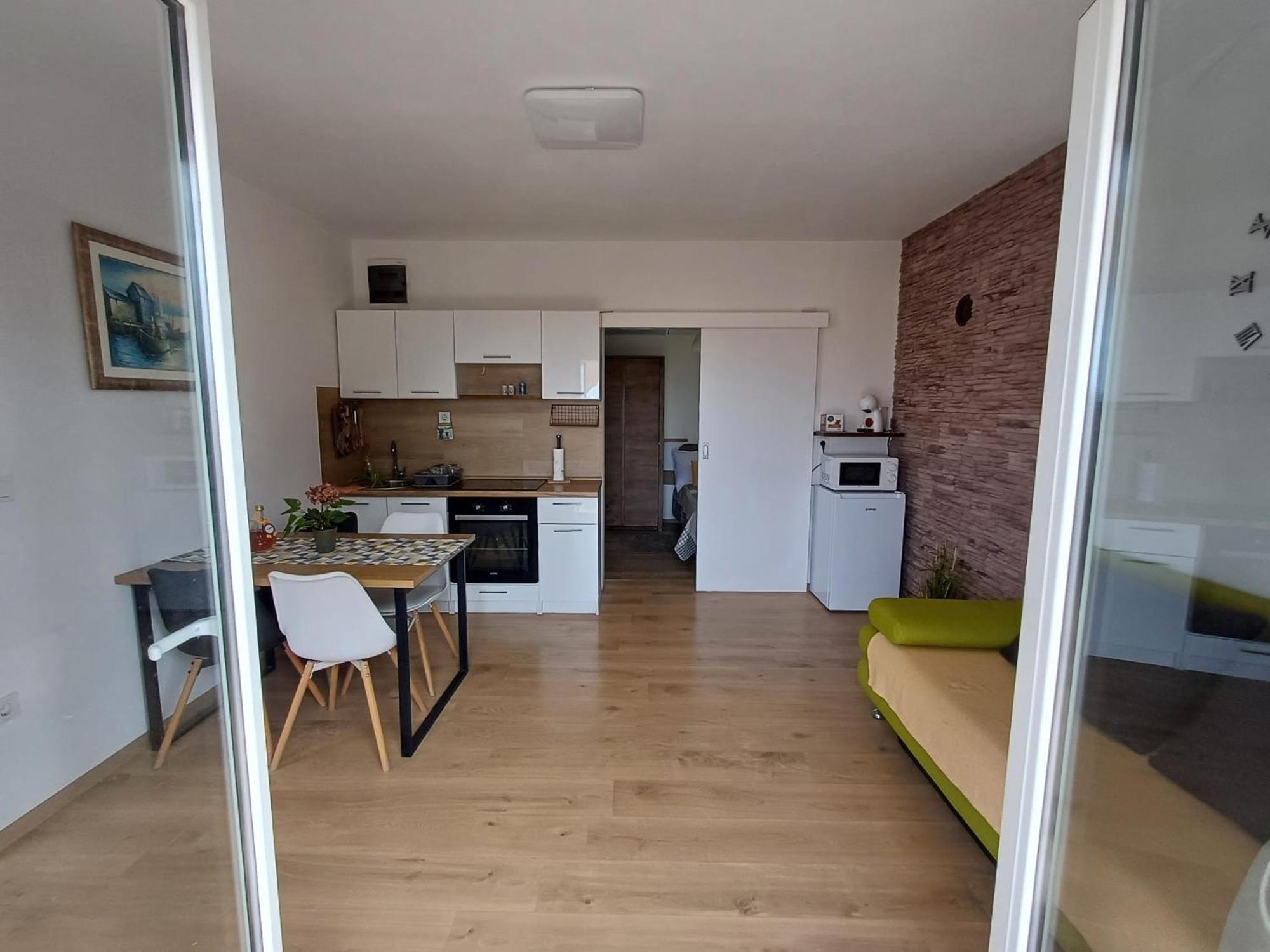 Banjol Apartments Jelka מראה חיצוני תמונה