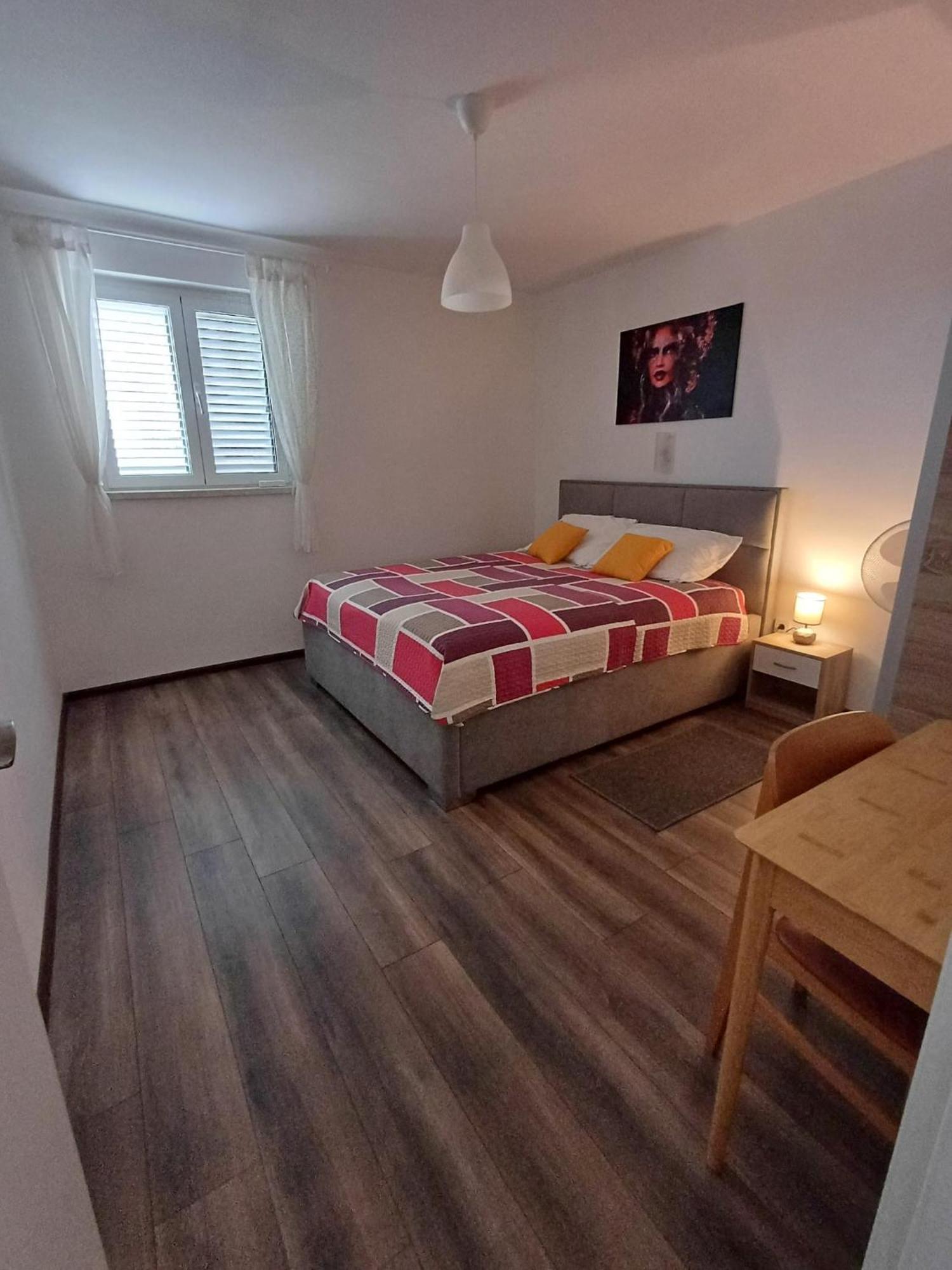 Banjol Apartments Jelka מראה חיצוני תמונה